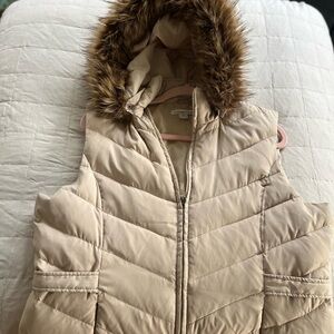 ColdWater Creek Beige Puffer Jacket Hood Fur Sleeveless Down Fill Size Large